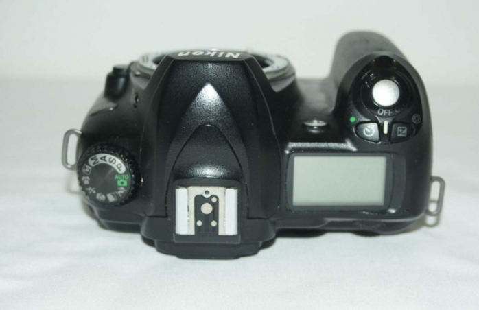 니콘 D50 바디